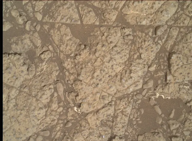 Sol 2965: Mars Hand Lens Imager (MAHLI)
