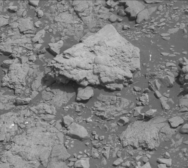 Sol 2967: Mast Camera (Mastcam)