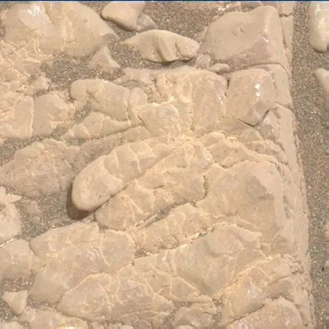Sol 2967: Mars Hand Lens Imager (MAHLI)
