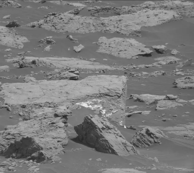 Sol 2972: Mast Camera (Mastcam)