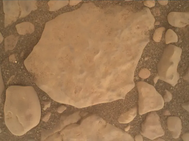 Sol 2972: Mars Hand Lens Imager (MAHLI)