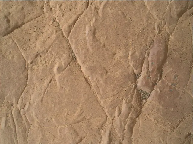 Sol 2974: Mars Hand Lens Imager (MAHLI)