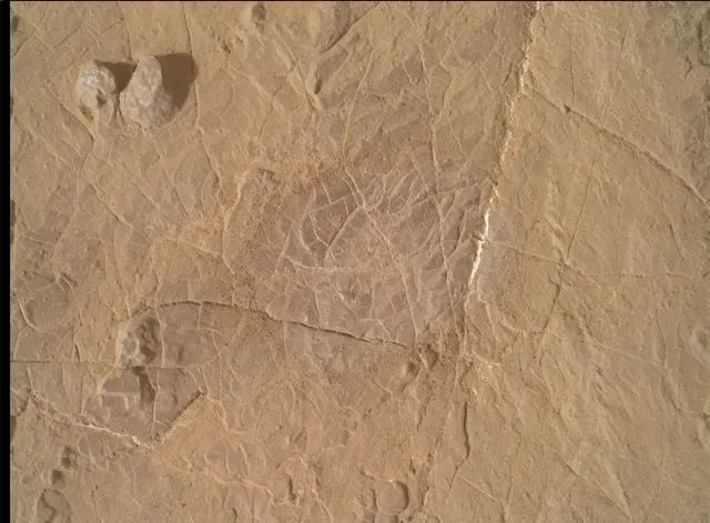 Sol 2974: Mars Hand Lens Imager (MAHLI)