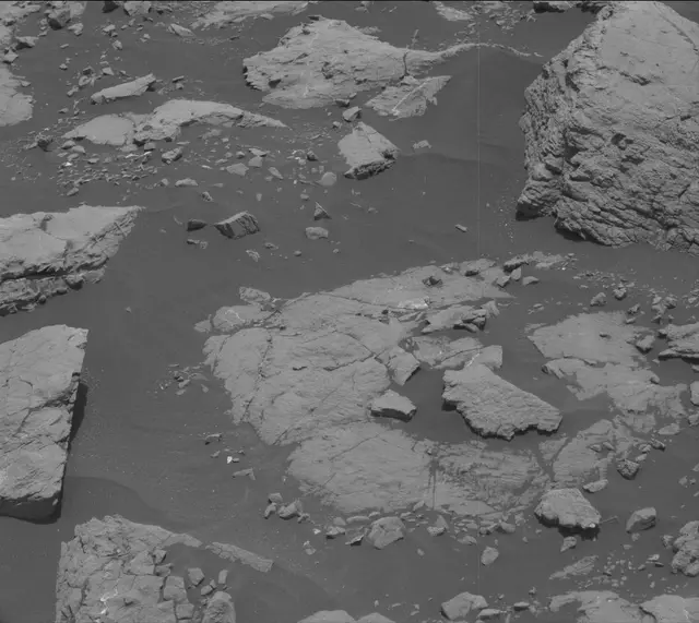Sol 2975: Mast Camera (Mastcam)