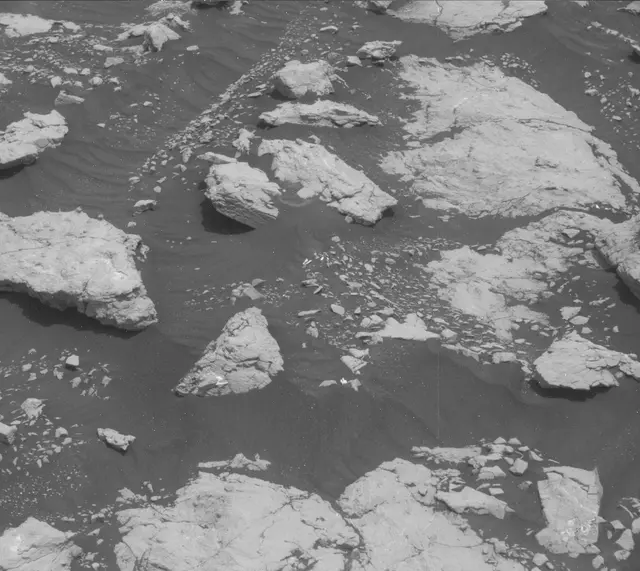 Sol 2975: Mast Camera (Mastcam)