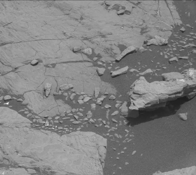 Sol 2975: Mast Camera (Mastcam)