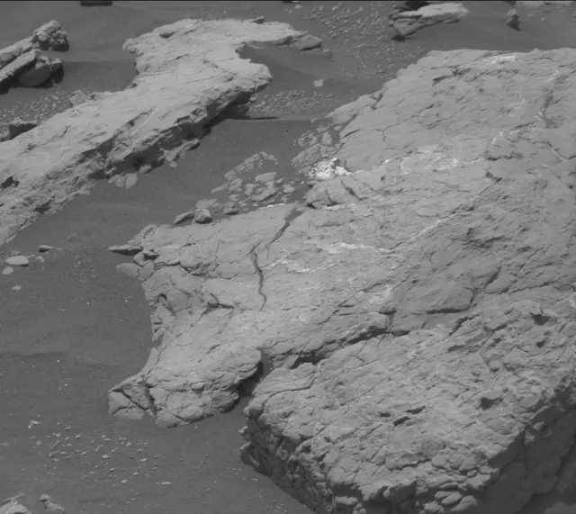 Sol 2975: Mast Camera (Mastcam)