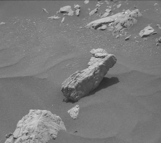 Sol 2975: Mast Camera (Mastcam)