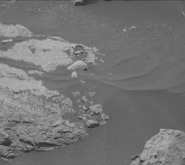 Sol 2975: Mast Camera (Mastcam)