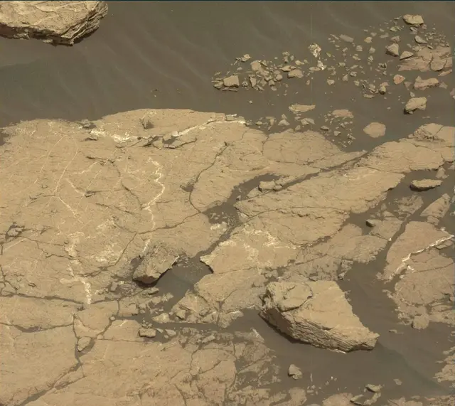 Sol 2977: Mast Camera (Mastcam)