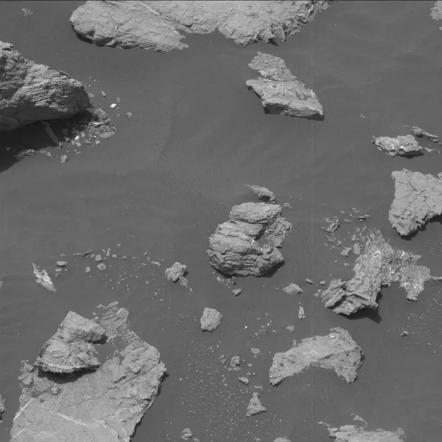 Sol 2977: Mast Camera (Mastcam)