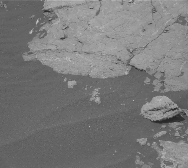 Sol 2979: Mast Camera (Mastcam)