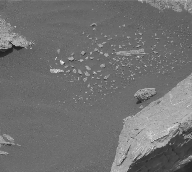 Sol 2979: Mast Camera (Mastcam)