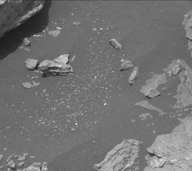 Sol 2979: Mast Camera (Mastcam)