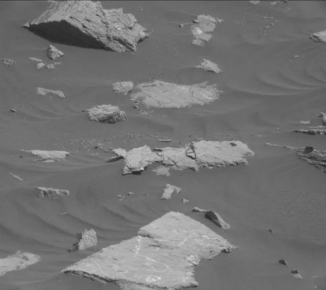 Sol 2980: Mast Camera (Mastcam)