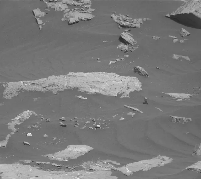 Sol 2985: Mast Camera (Mastcam)