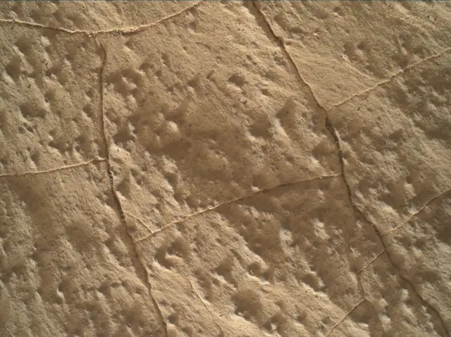 Sol 2989: Mars Hand Lens Imager (MAHLI)