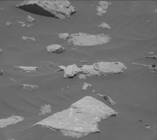 Sol 2990: Mast Camera (Mastcam)