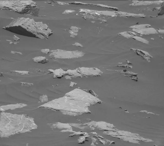Sol 2991: Mast Camera (Mastcam)