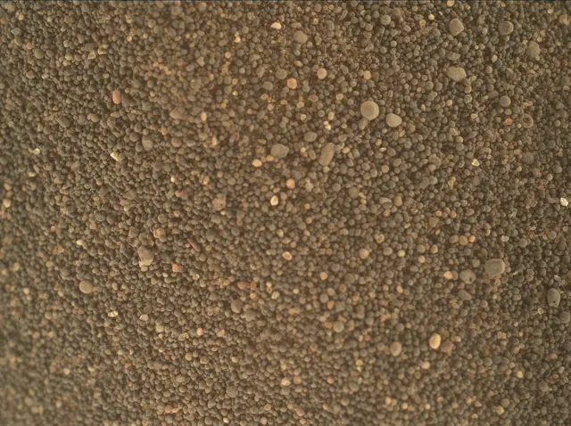 Sol 2993: Mars Hand Lens Imager (MAHLI)