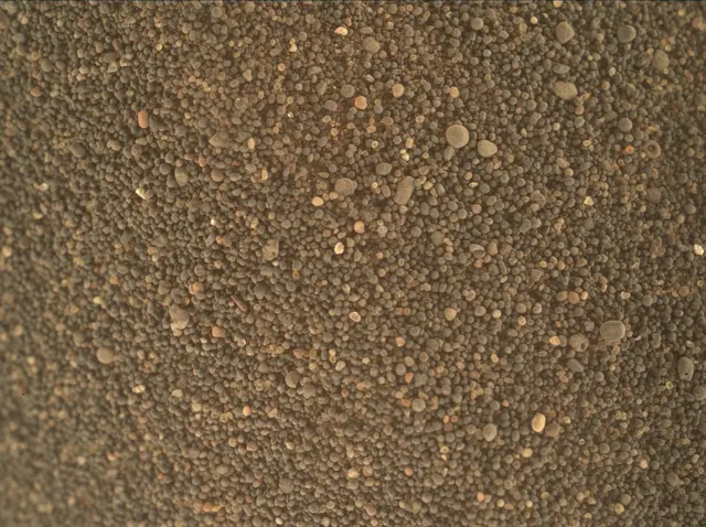 Sol 2993: Mars Hand Lens Imager (MAHLI)