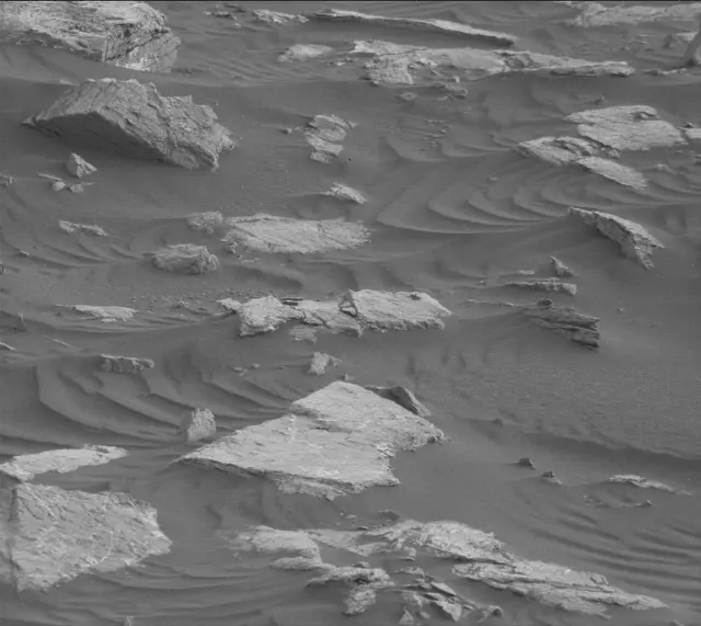 Sol 2994: Mast Camera (Mastcam)