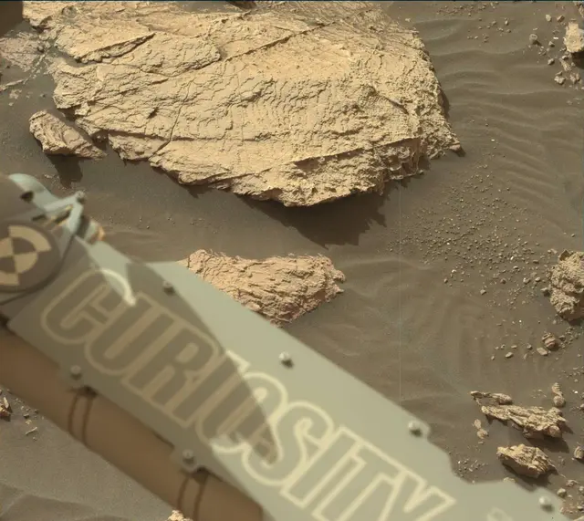 Sol 2995: Mast Camera (Mastcam)