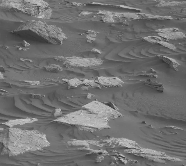 Sol 2995: Mast Camera (Mastcam)