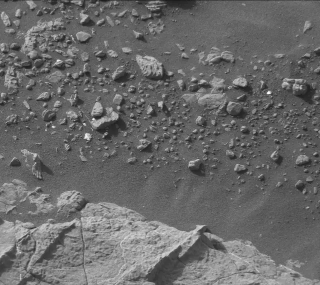 Sol 2995: Mast Camera (Mastcam)