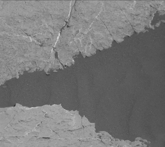 Sol 2998: Mast Camera (Mastcam)