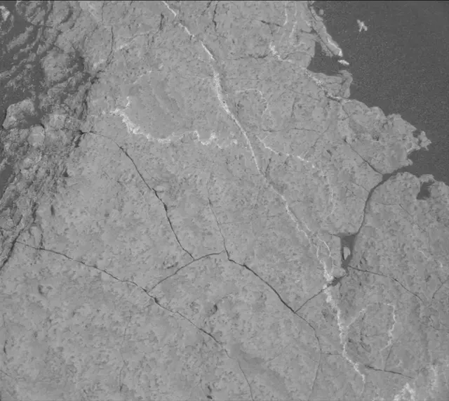 Sol 2998: Mast Camera (Mastcam)