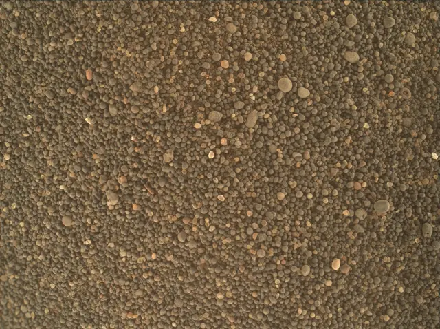 Sol 2998: Mars Hand Lens Imager (MAHLI)