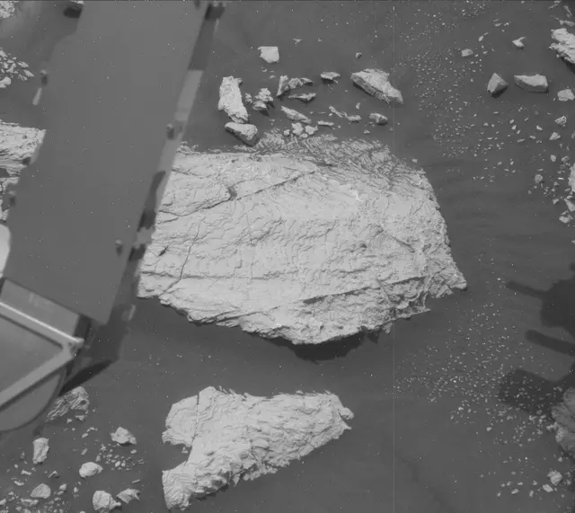 Sol 2999: Mast Camera (Mastcam)