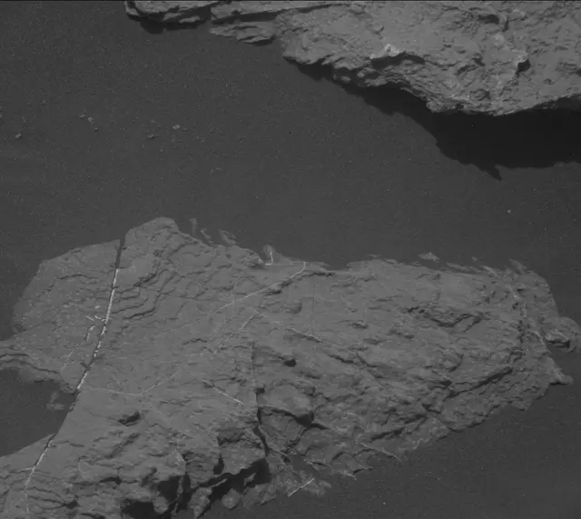 Sol 2999: Mast Camera (Mastcam)