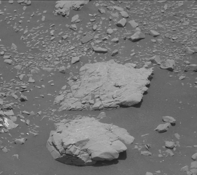 Sol 3003: Mast Camera (Mastcam)