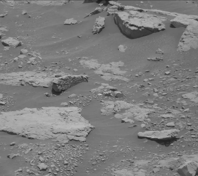 Sol 3003: Mast Camera (Mastcam)