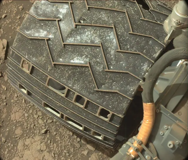 Sol 3005: Mast Camera (Mastcam)