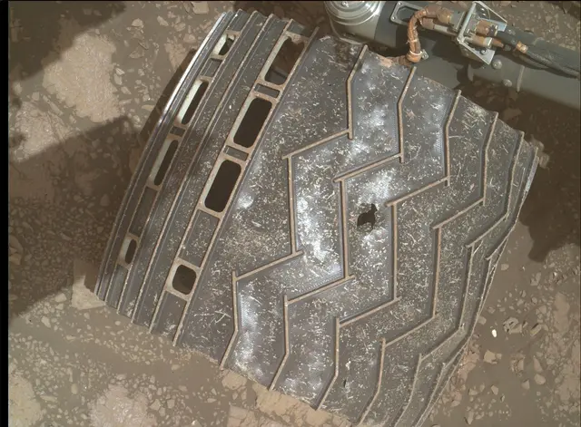 Sol 3005: Mars Hand Lens Imager (MAHLI)