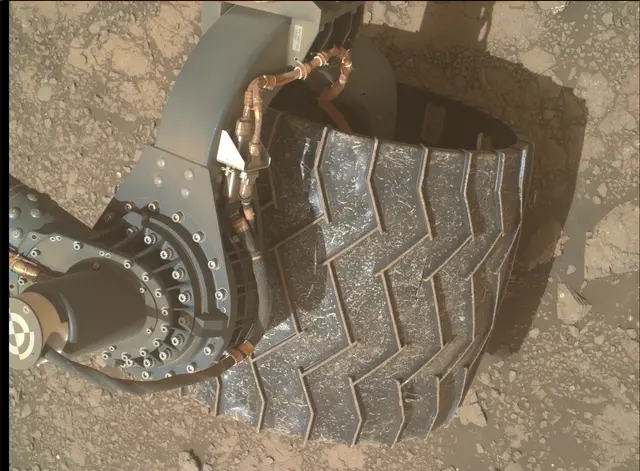 Sol 3005: Mars Hand Lens Imager (MAHLI)