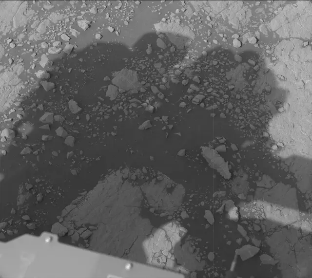 Sol 3038: Mast Camera (Mastcam)