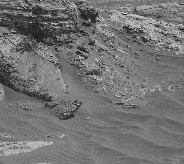 Sol 3049: Mast Camera (Mastcam)