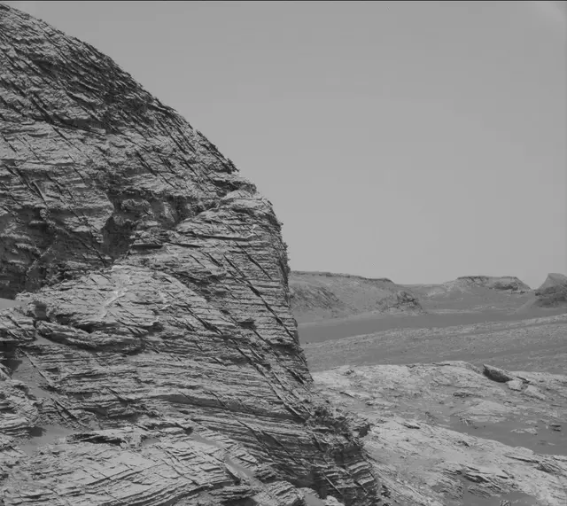 Sol 3060: Mast Camera (Mastcam)