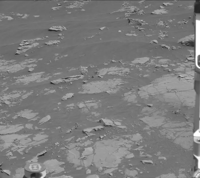 Sol 3060: Mast Camera (Mastcam)