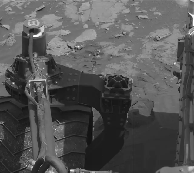 Sol 3060: Mast Camera (Mastcam)