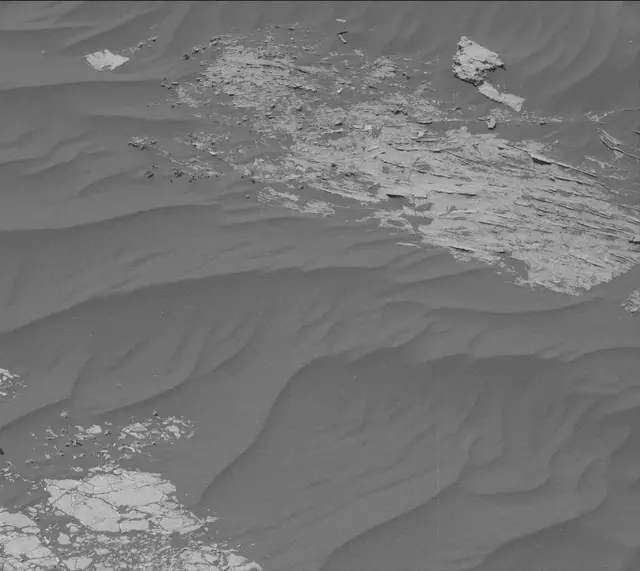 Sol 3060: Mast Camera (Mastcam)
