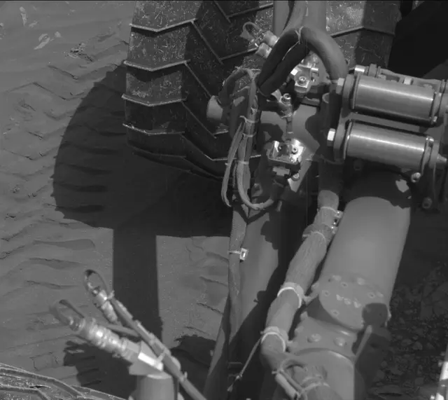 Sol 3060: Mast Camera (Mastcam)