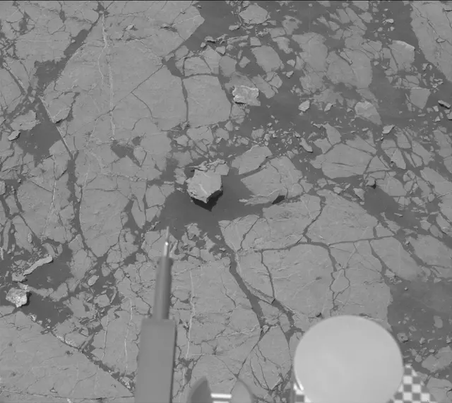 Sol 3060: Mast Camera (Mastcam)