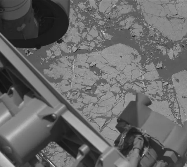 Sol 3060: Mast Camera (Mastcam)