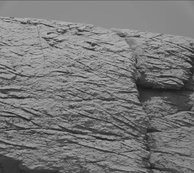Sol 3061: Mast Camera (Mastcam)