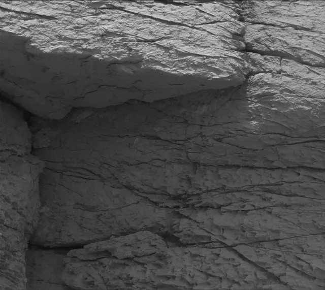 Sol 3061: Mast Camera (Mastcam)